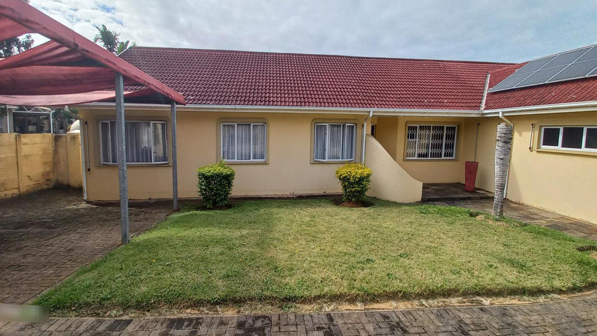 Front View of property in Beacon Bay
