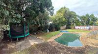 Swimming Pool of property in Beacon Bay