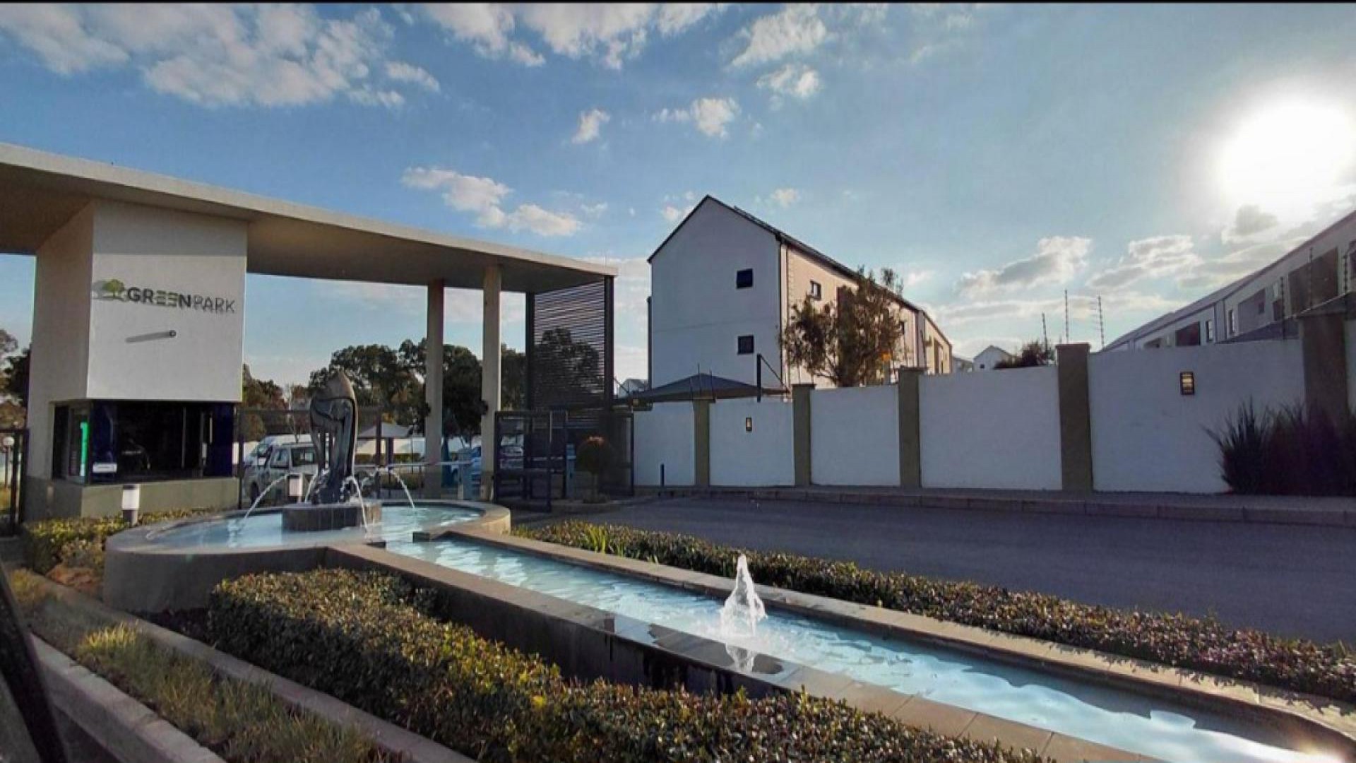 Front View of property in Lilianton
