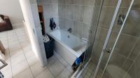 Bathroom 1 of property in Lilianton