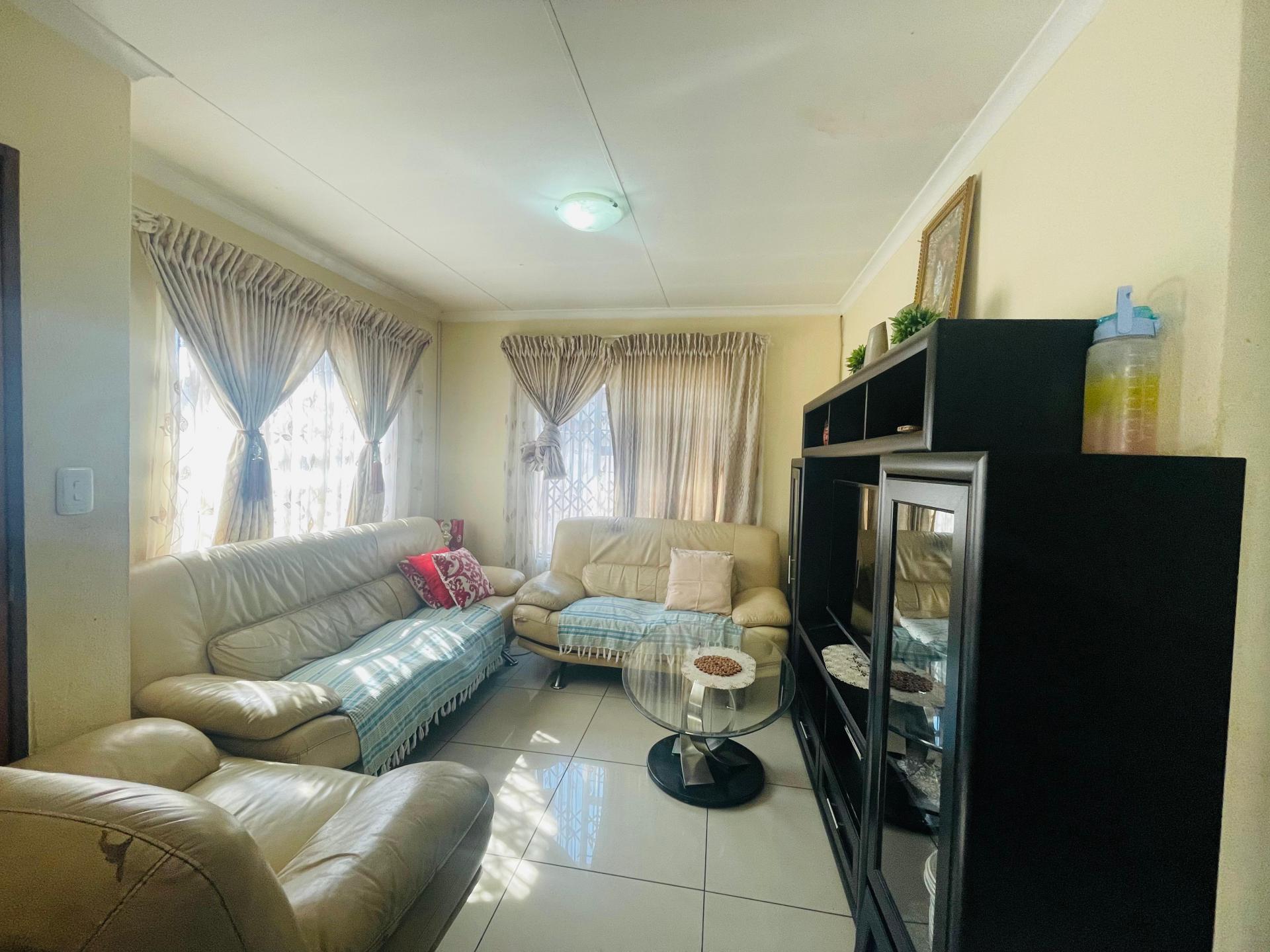  of property in Kaalfontein