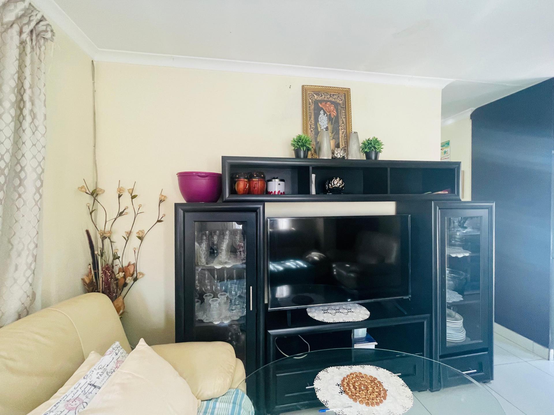  of property in Kaalfontein