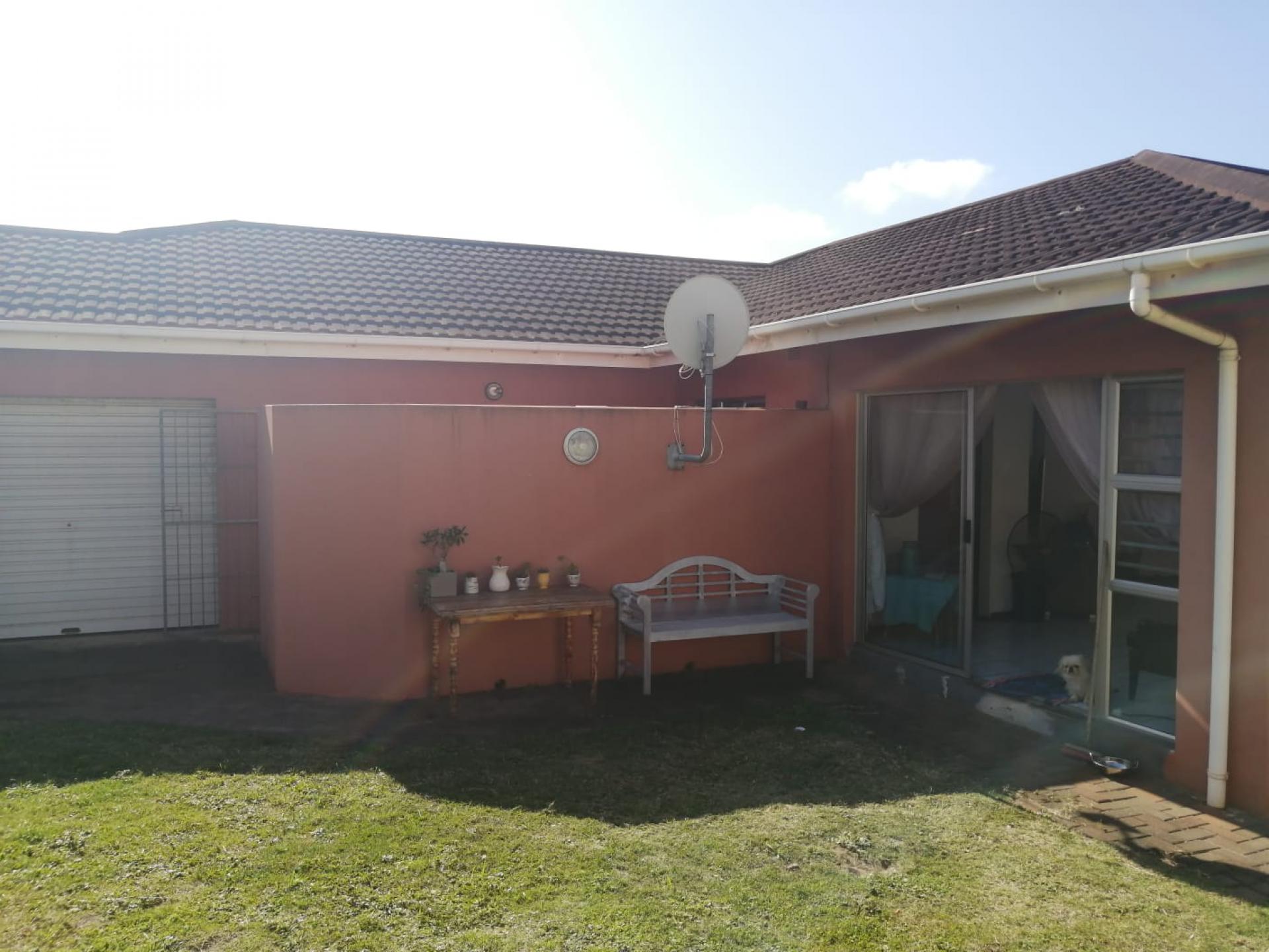  of property in Uvongo