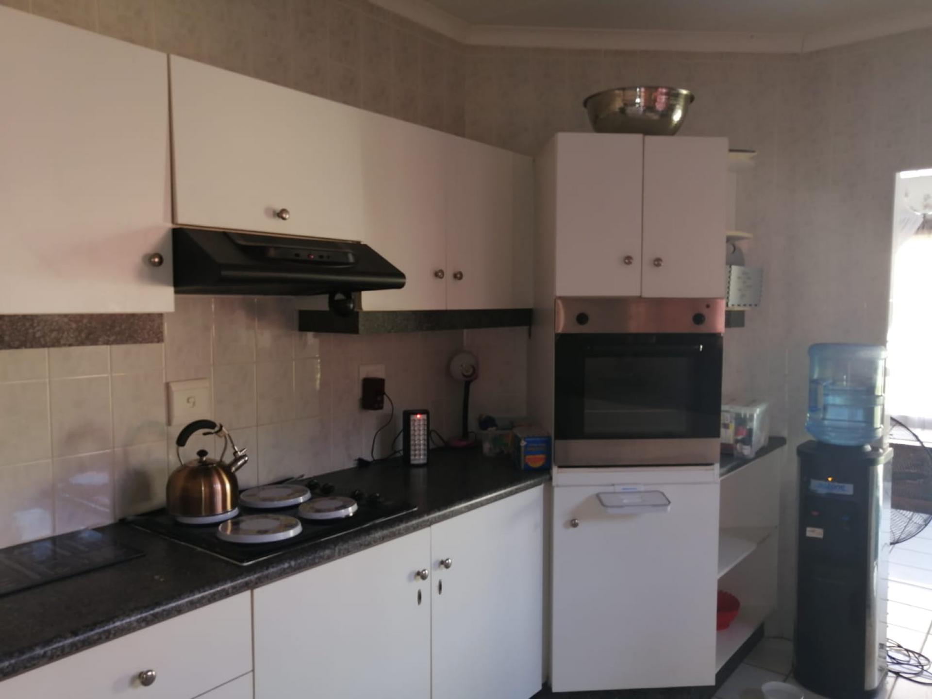  of property in Uvongo