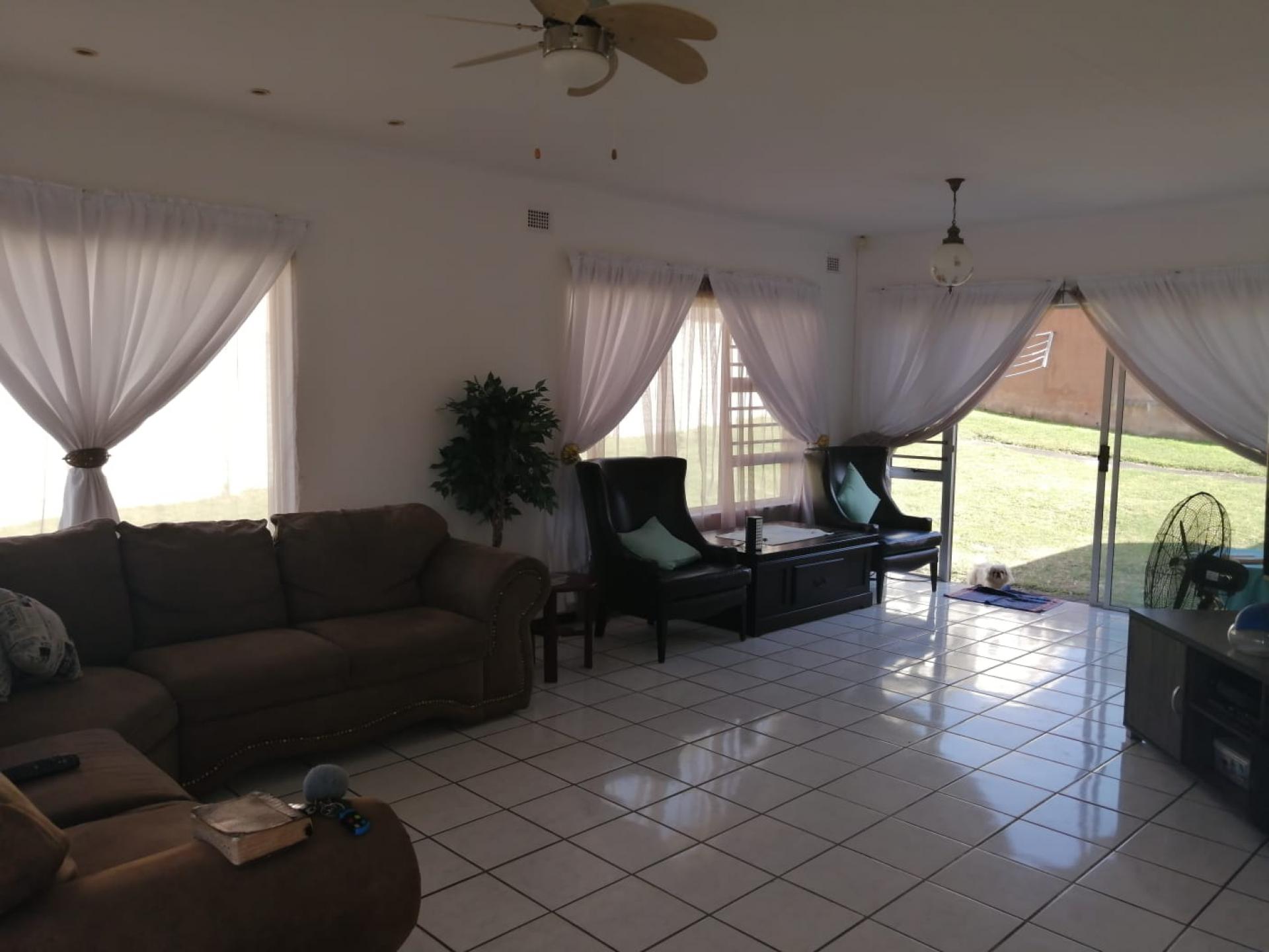  of property in Uvongo