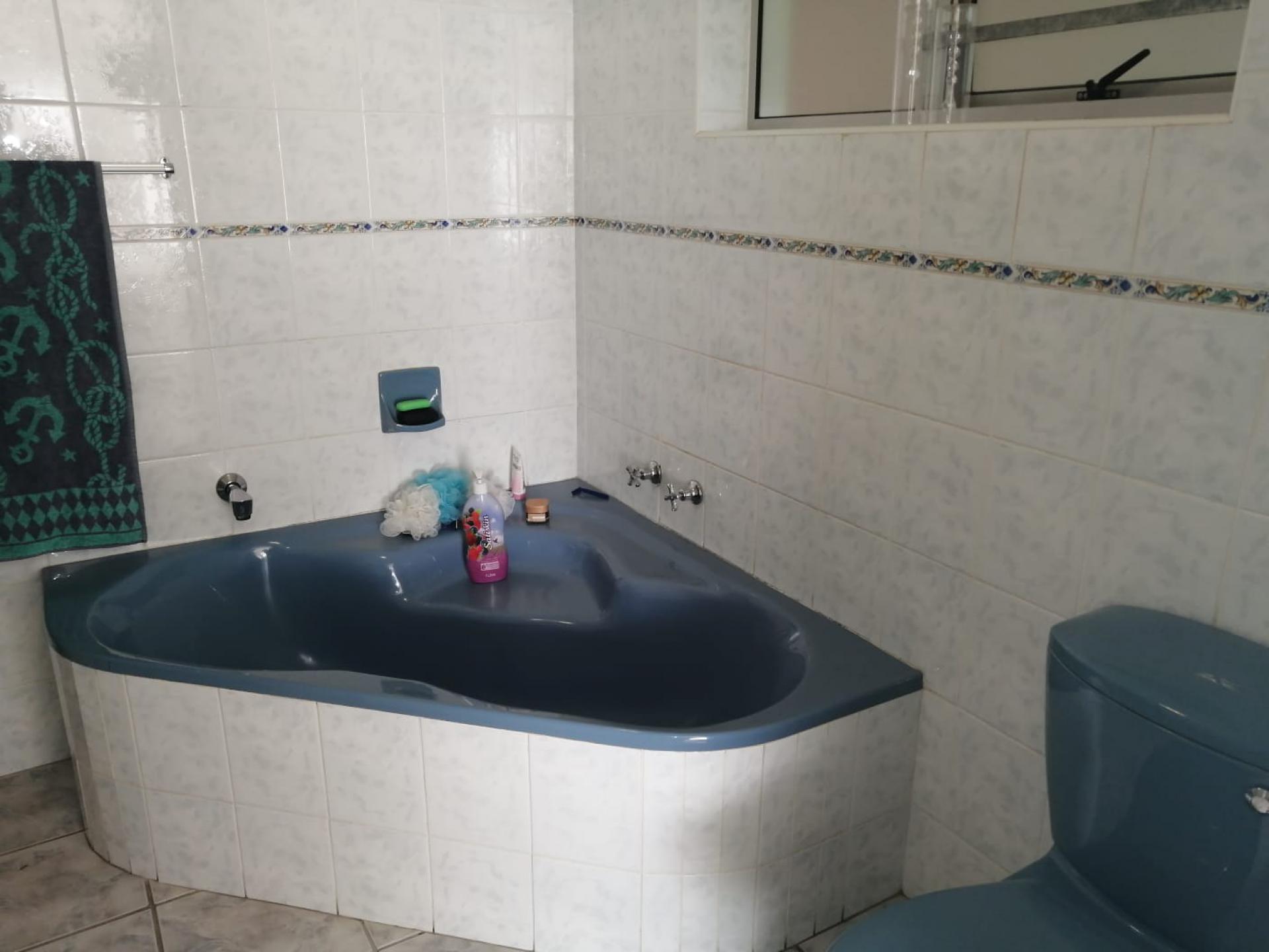  of property in Uvongo