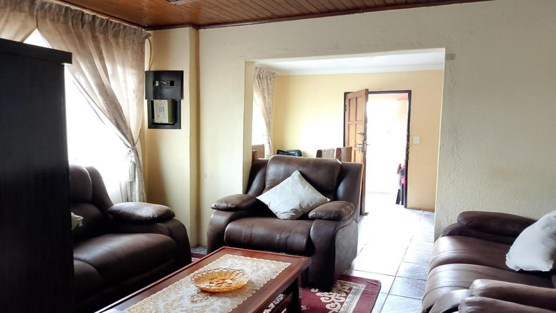 Lounges of property in Evaton Small Farms