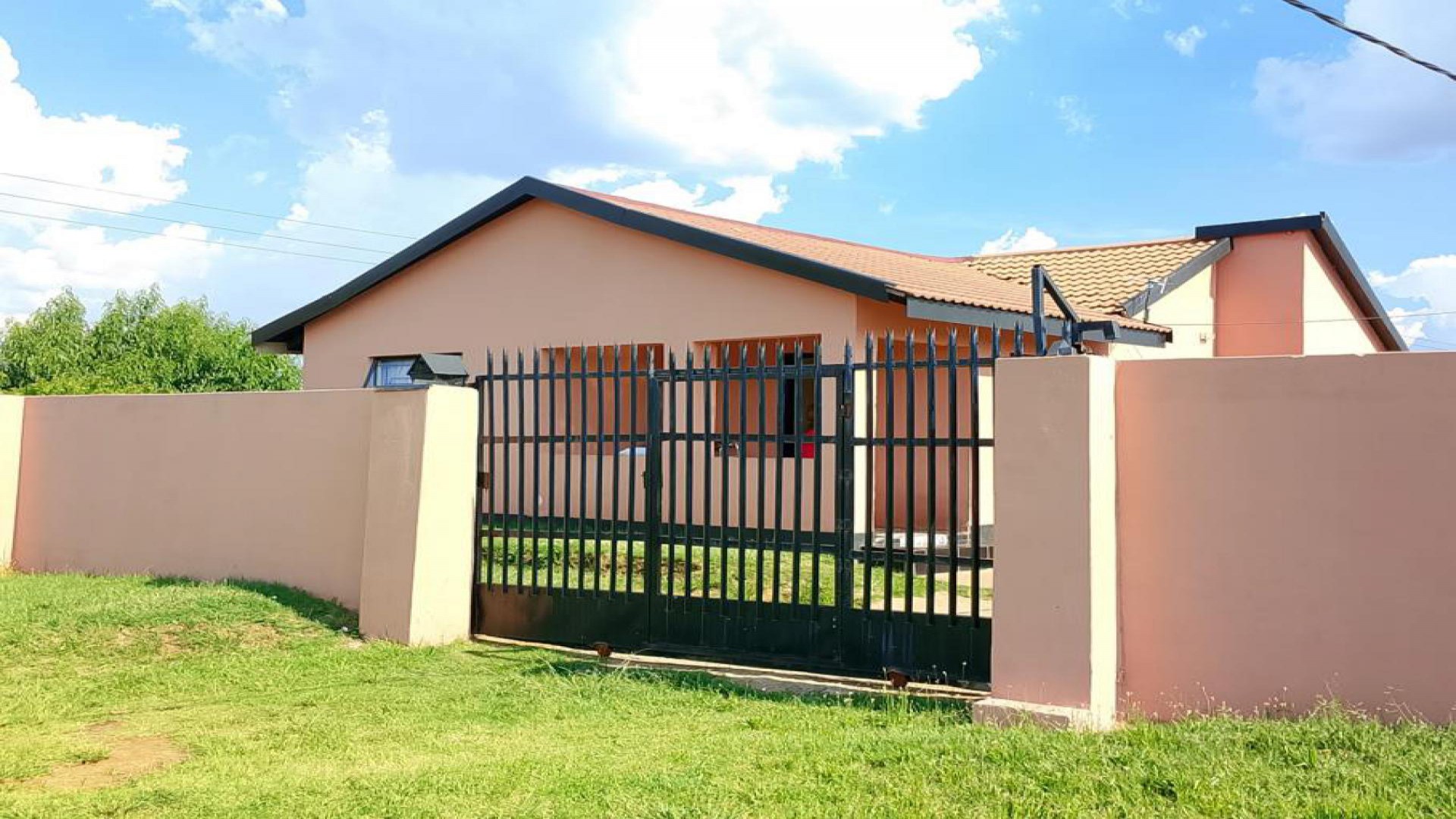 Front View of property in Evaton Small Farms