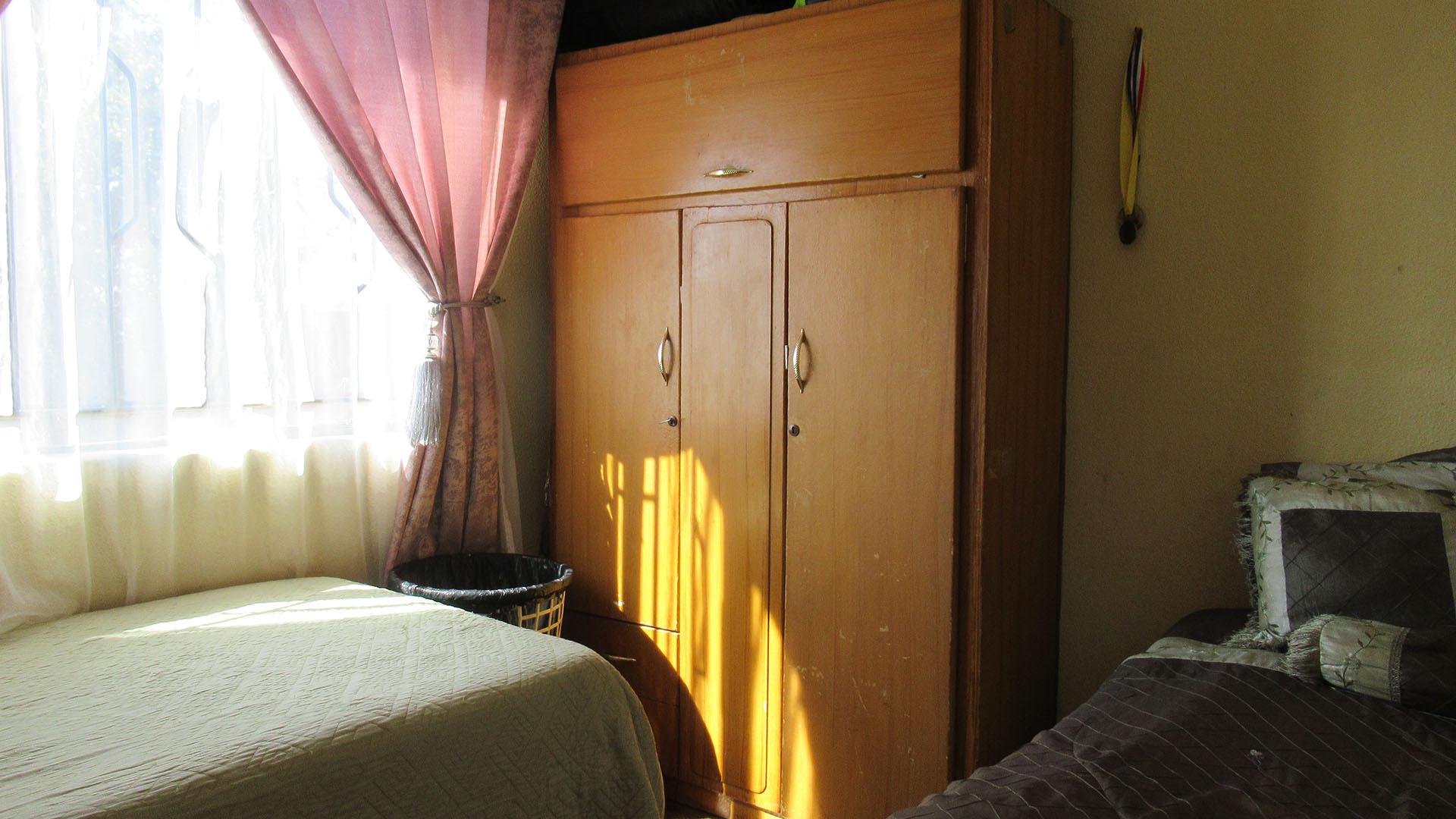 Bed Room 3 - 7 square meters of property in Evaton Small Farms