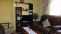 Lounges - 12 square meters of property in Evaton Small Farms