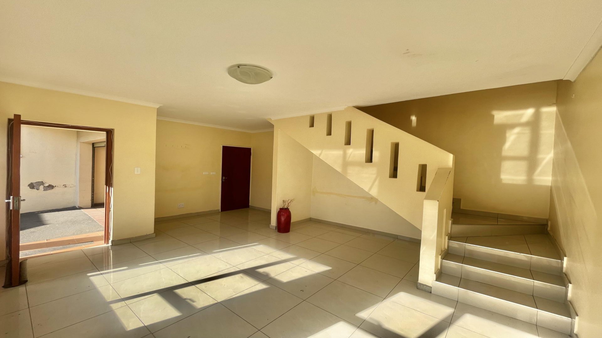 Lounges of property in Avoca