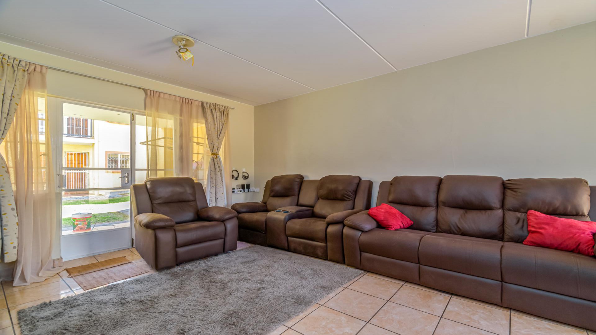 Lounges of property in Sundowner