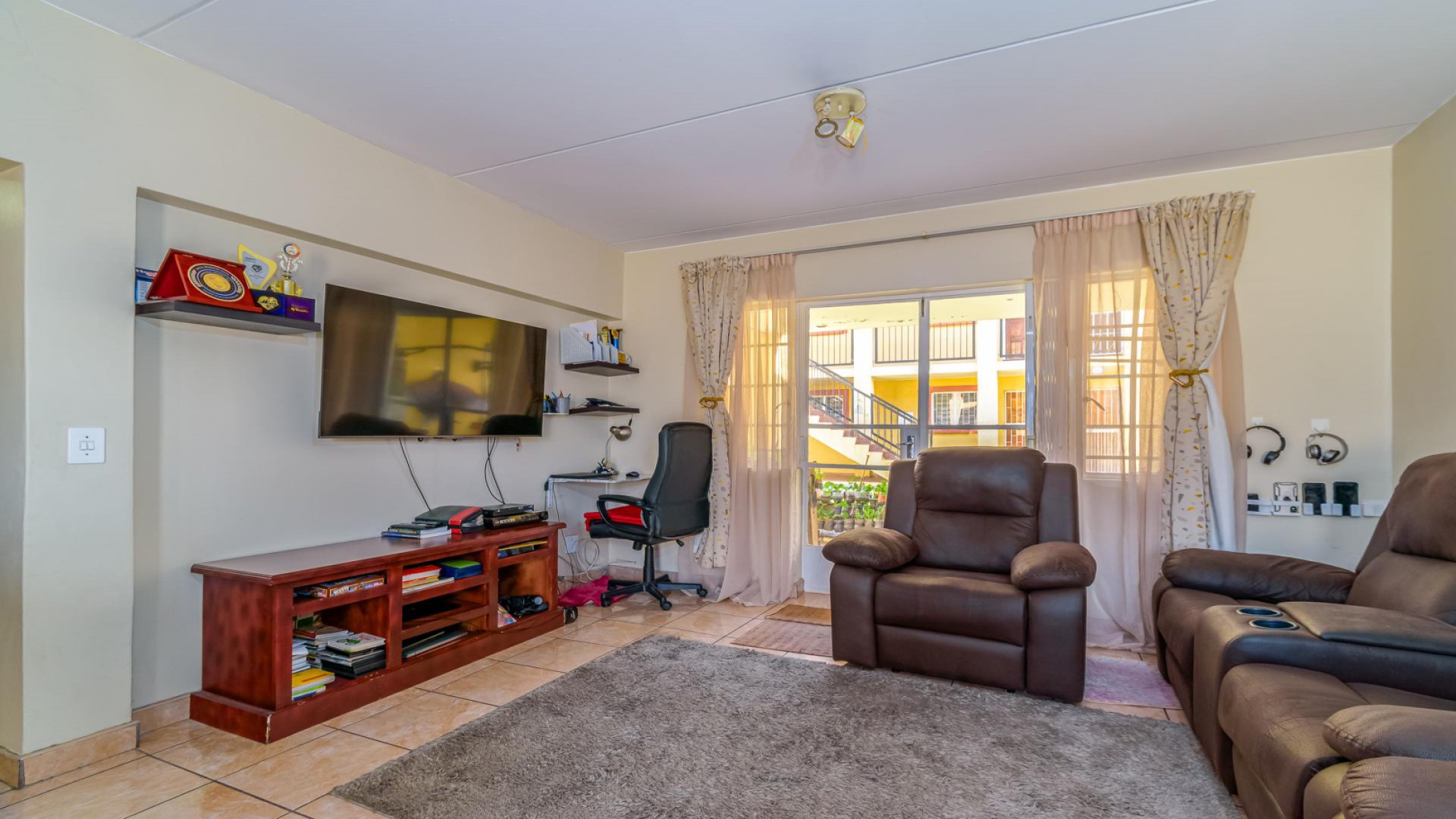 Lounges of property in Sundowner