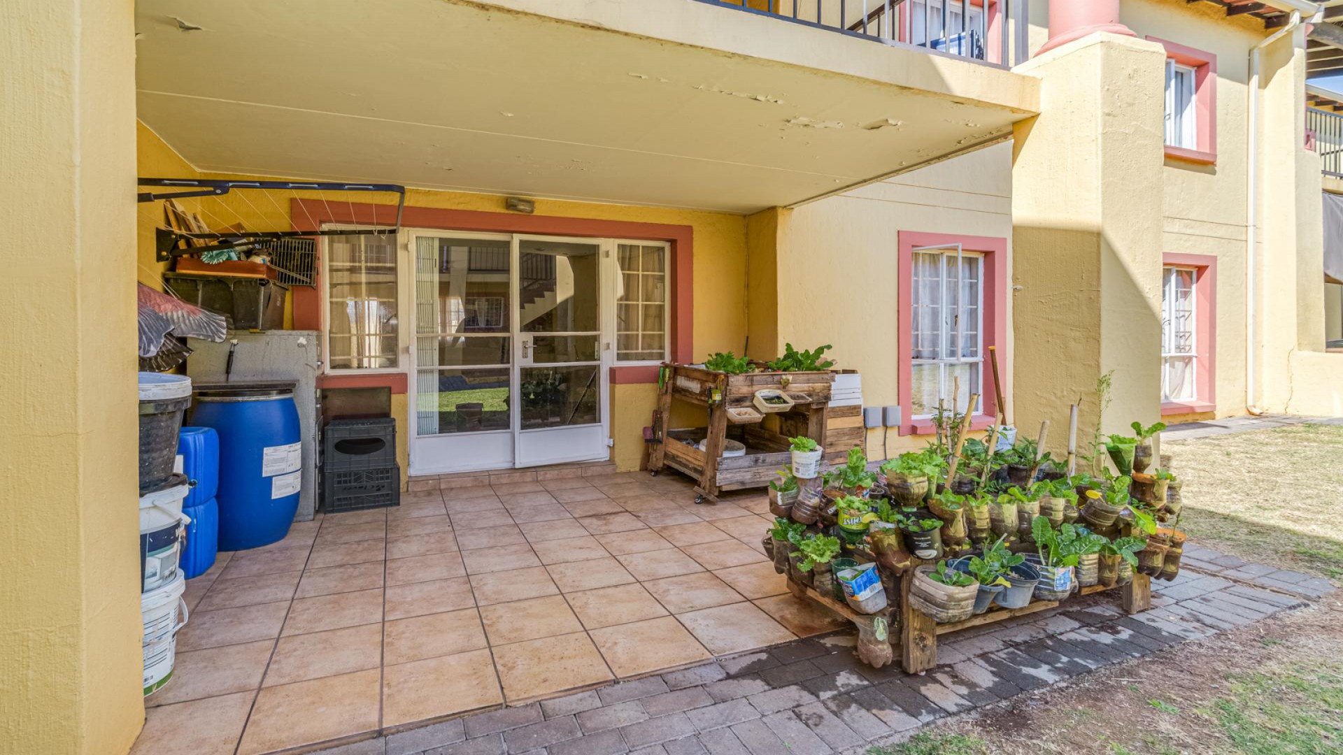 Patio of property in Sundowner