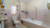 Bathroom 2 of property in Sundowner