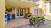 Patio of property in Sundowner
