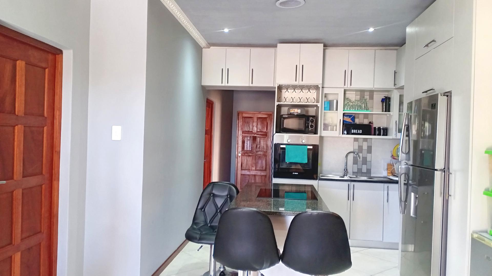  of property in Saldanha