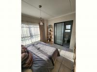  of property in Crowthorne AH