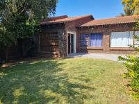3 Bedroom 2 Bathroom Simplex for Sale for sale in Fourways