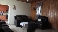 Lounges - 18 square meters of property in South Hills