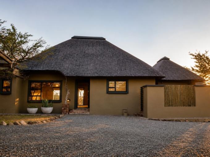 3 Bedroom House for Sale For Sale in Hoedspruit - MR719320