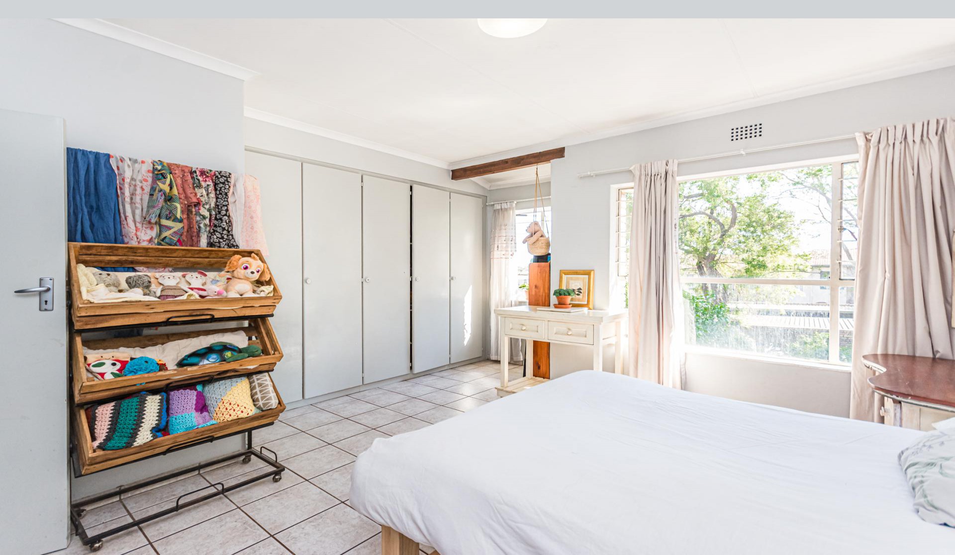 Bed Room 1 of property in Hennopspark