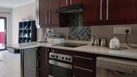 Kitchen - 10 square meters of property in Greenstone Hill