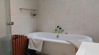 Bathroom 1 - 6 square meters of property in Greenstone Hill