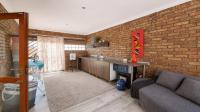 Entertainment of property in Die Hoewes