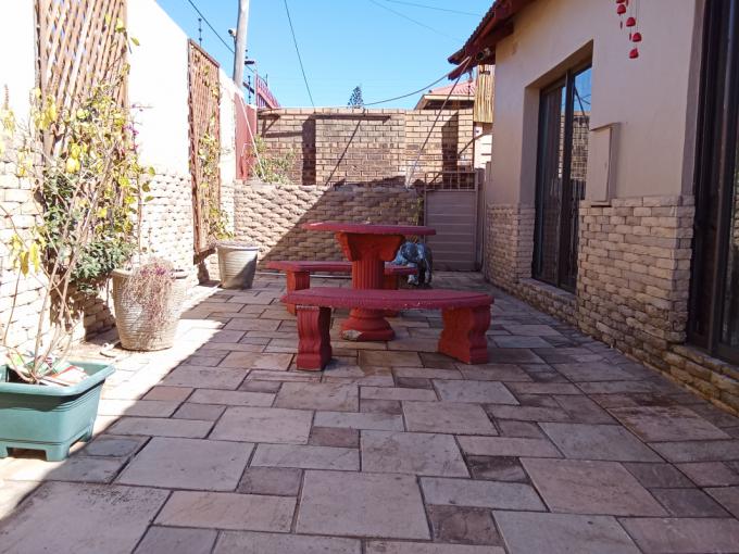 5 Bedroom House for Sale For Sale in Kensington - JHB - MR719342