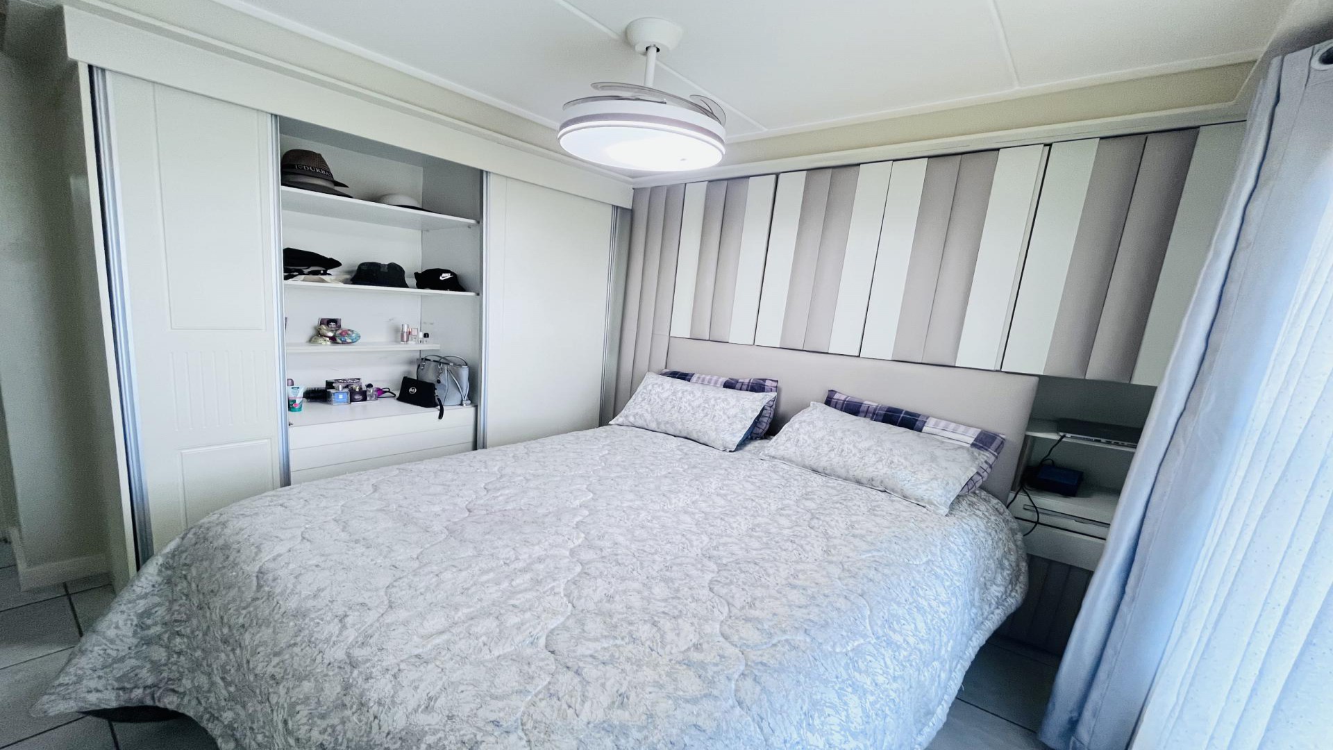 Bed Room 1 of property in Lilianton