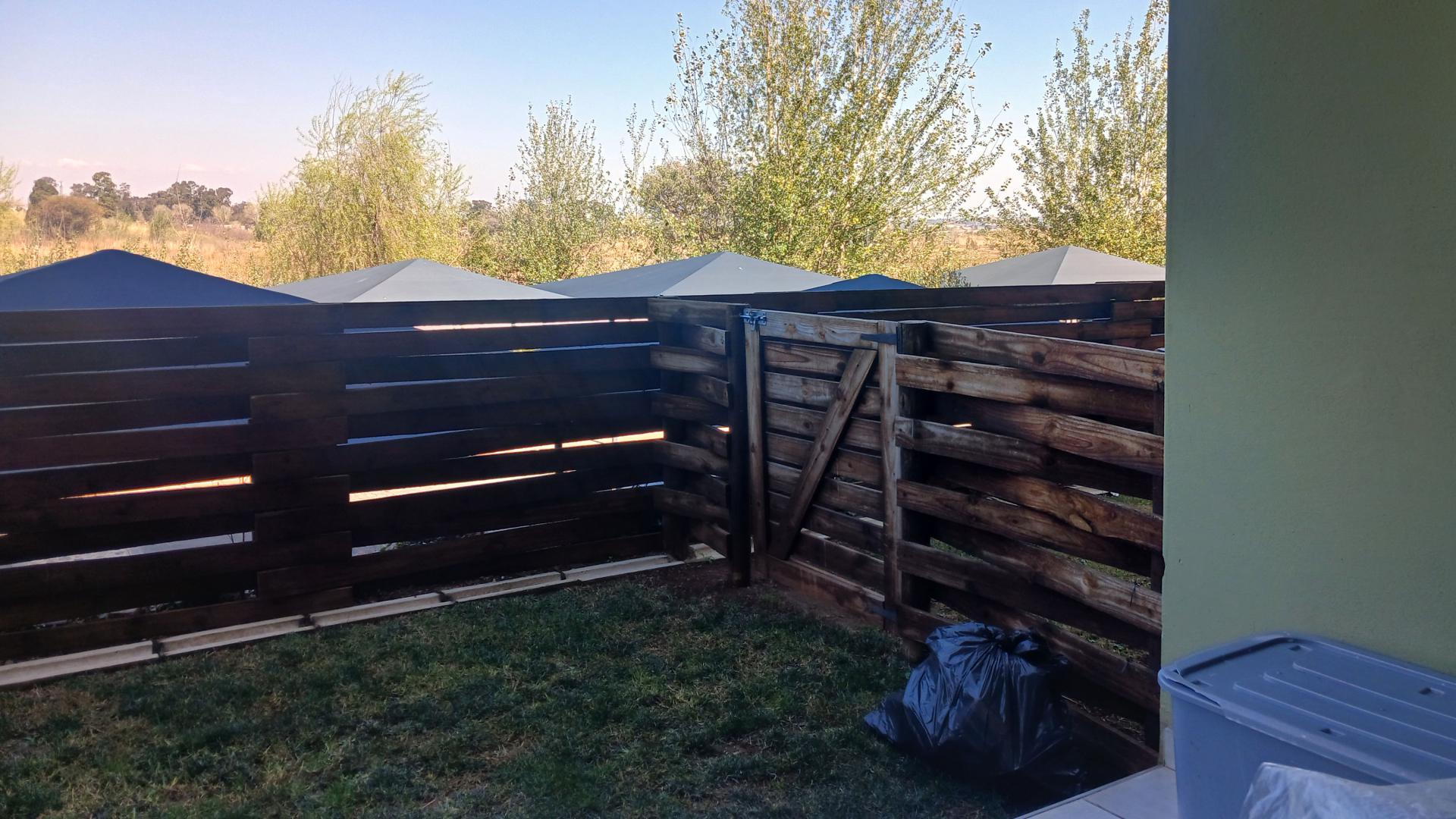 Patio - 6 square meters of property in Lilianton