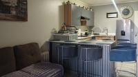 Lounges - 11 square meters of property in Lilianton