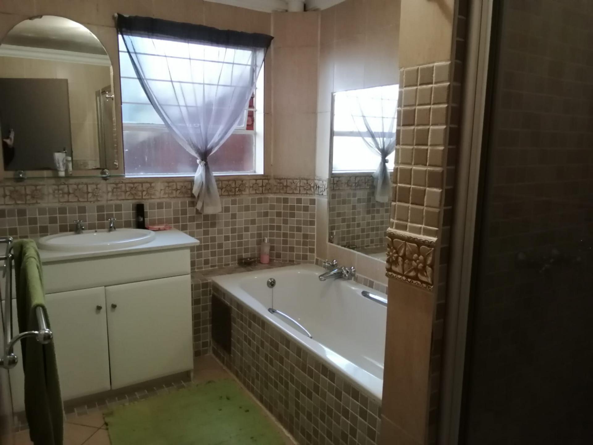  of property in Die Wilgers