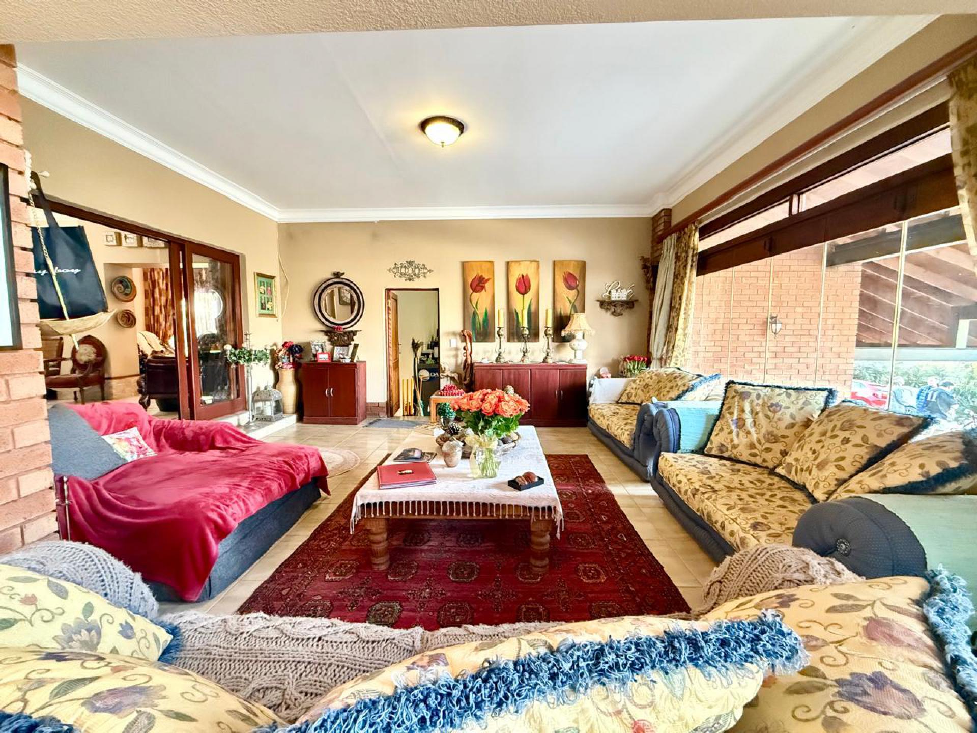  of property in Zwavelpoort