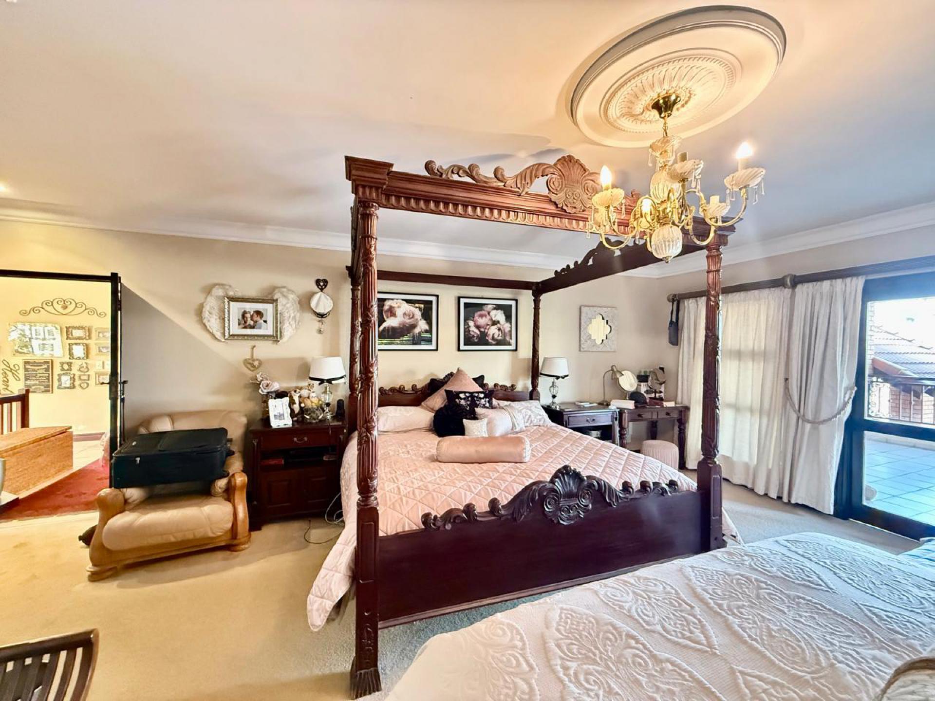  of property in Zwavelpoort
