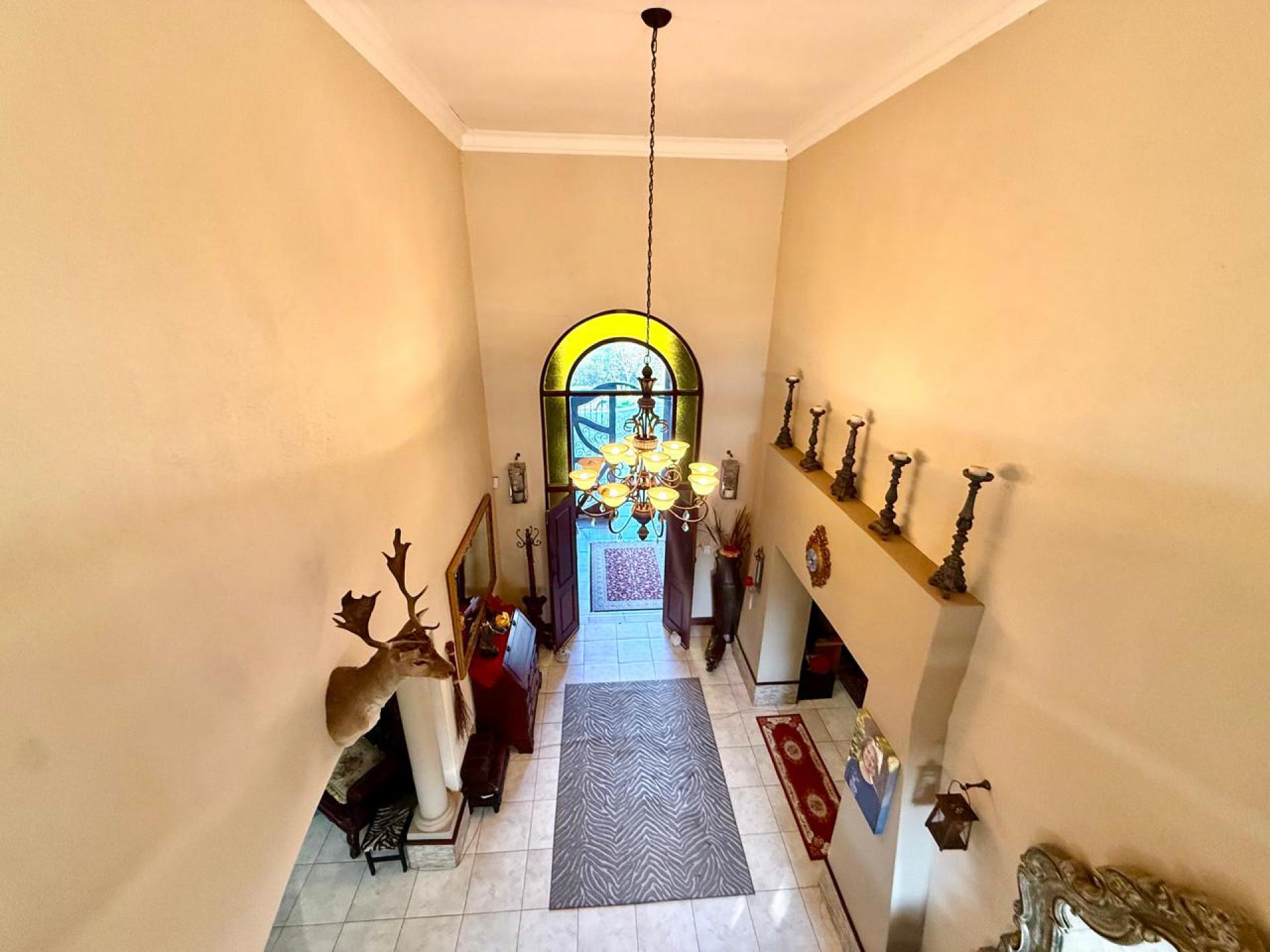  of property in Zwavelpoort