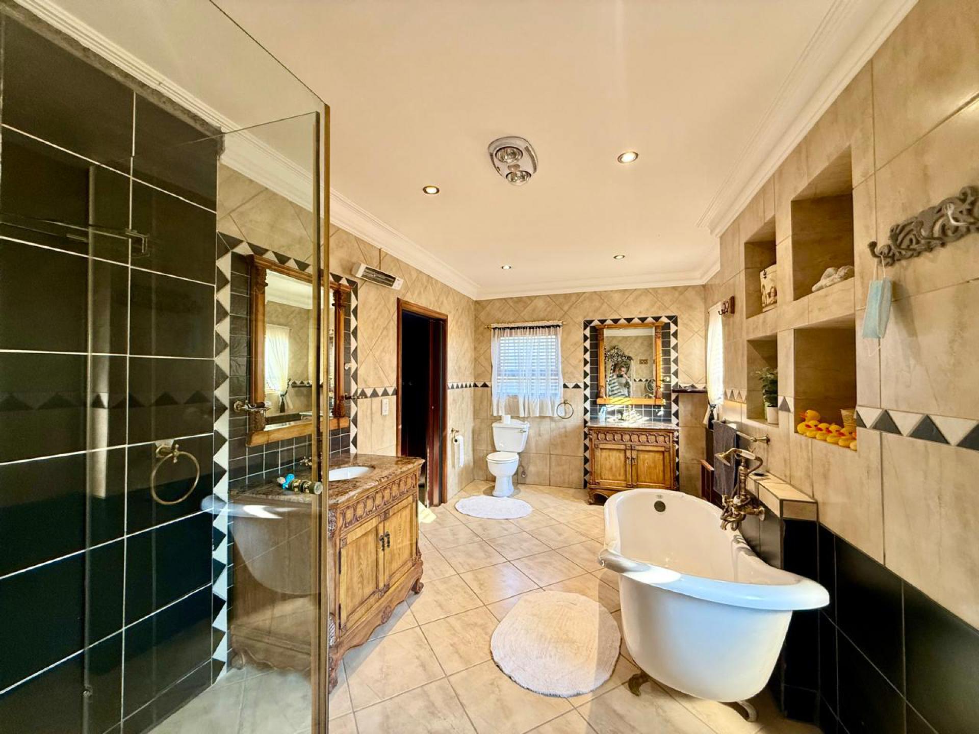  of property in Zwavelpoort