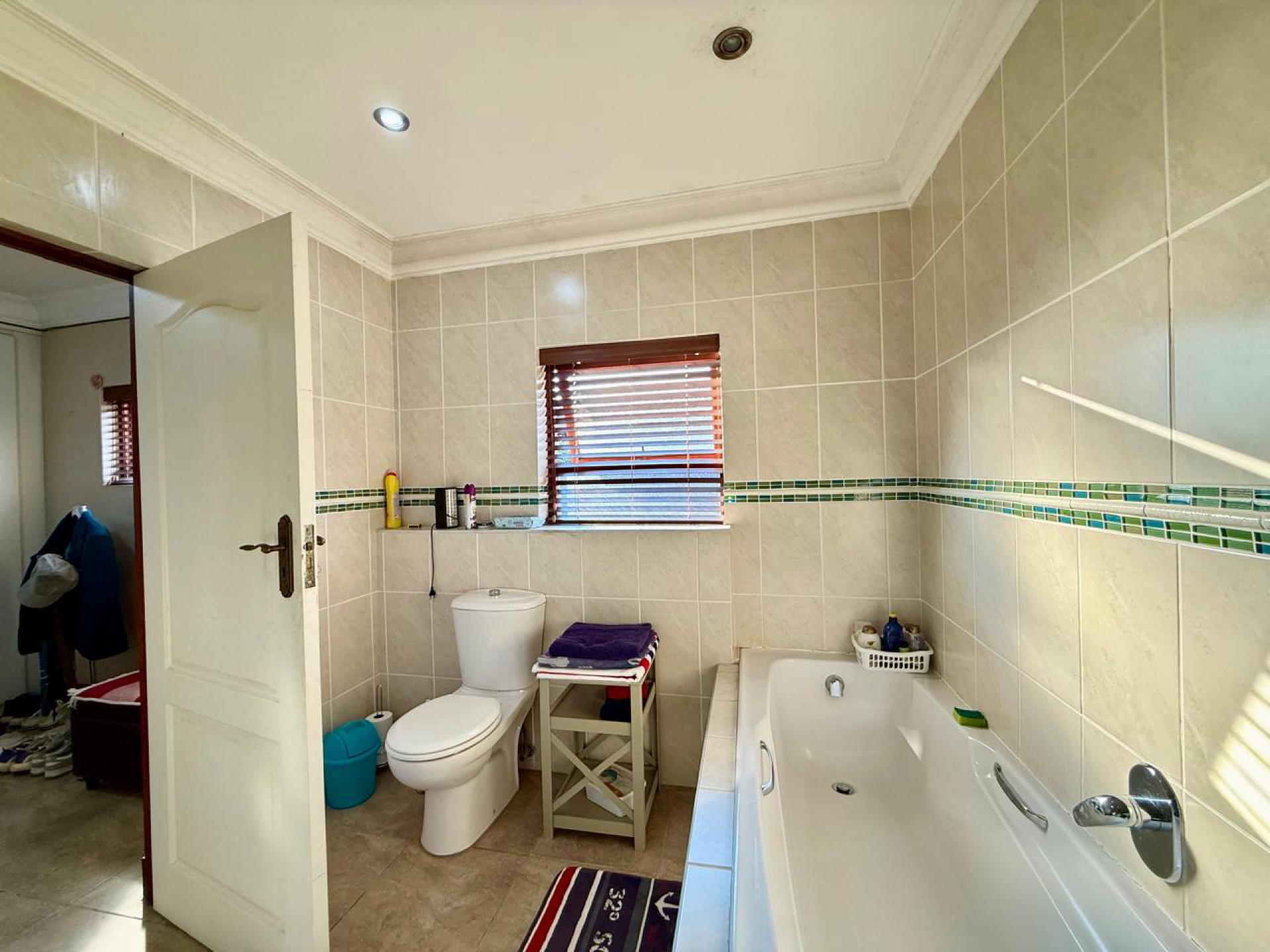  of property in Zwavelpoort