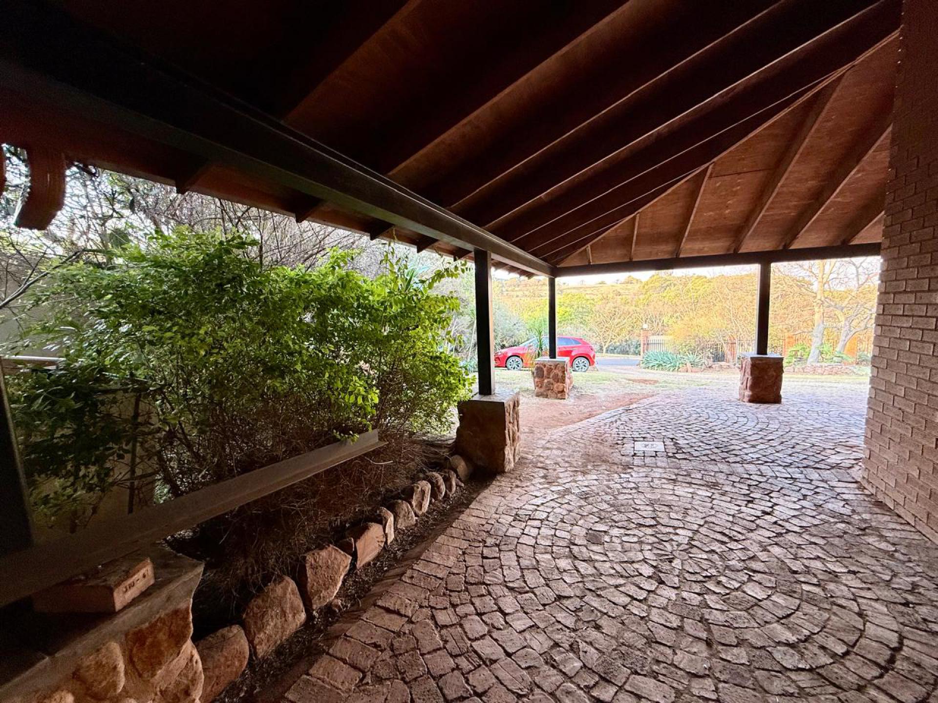  of property in Zwavelpoort