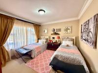  of property in Zwavelpoort
