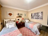  of property in Zwavelpoort