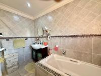  of property in Zwavelpoort