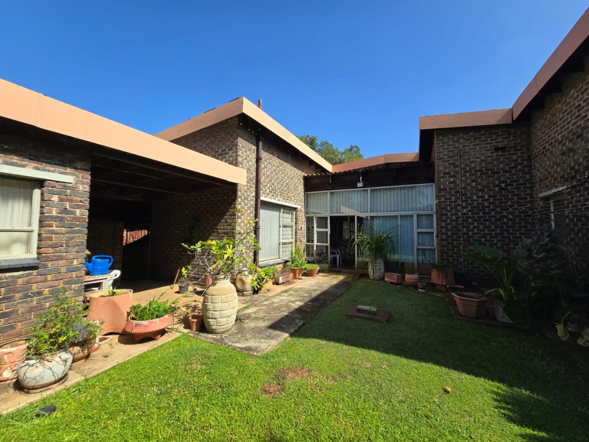  of property in Arcon Park