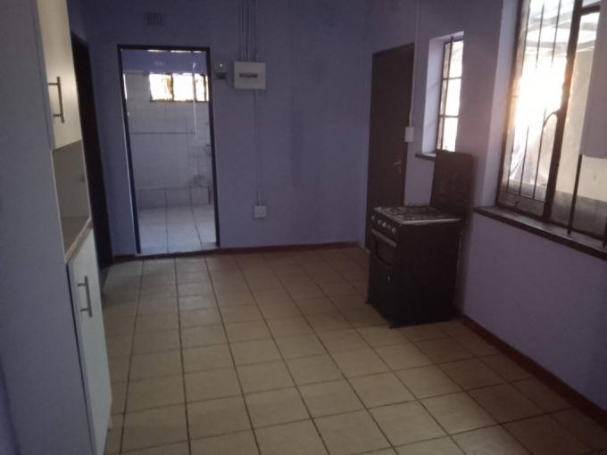 1 Bedroom Apartment to Rent in Rustenburg - Property to rent - MR719412