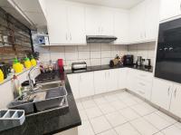  of property in Eldoraigne