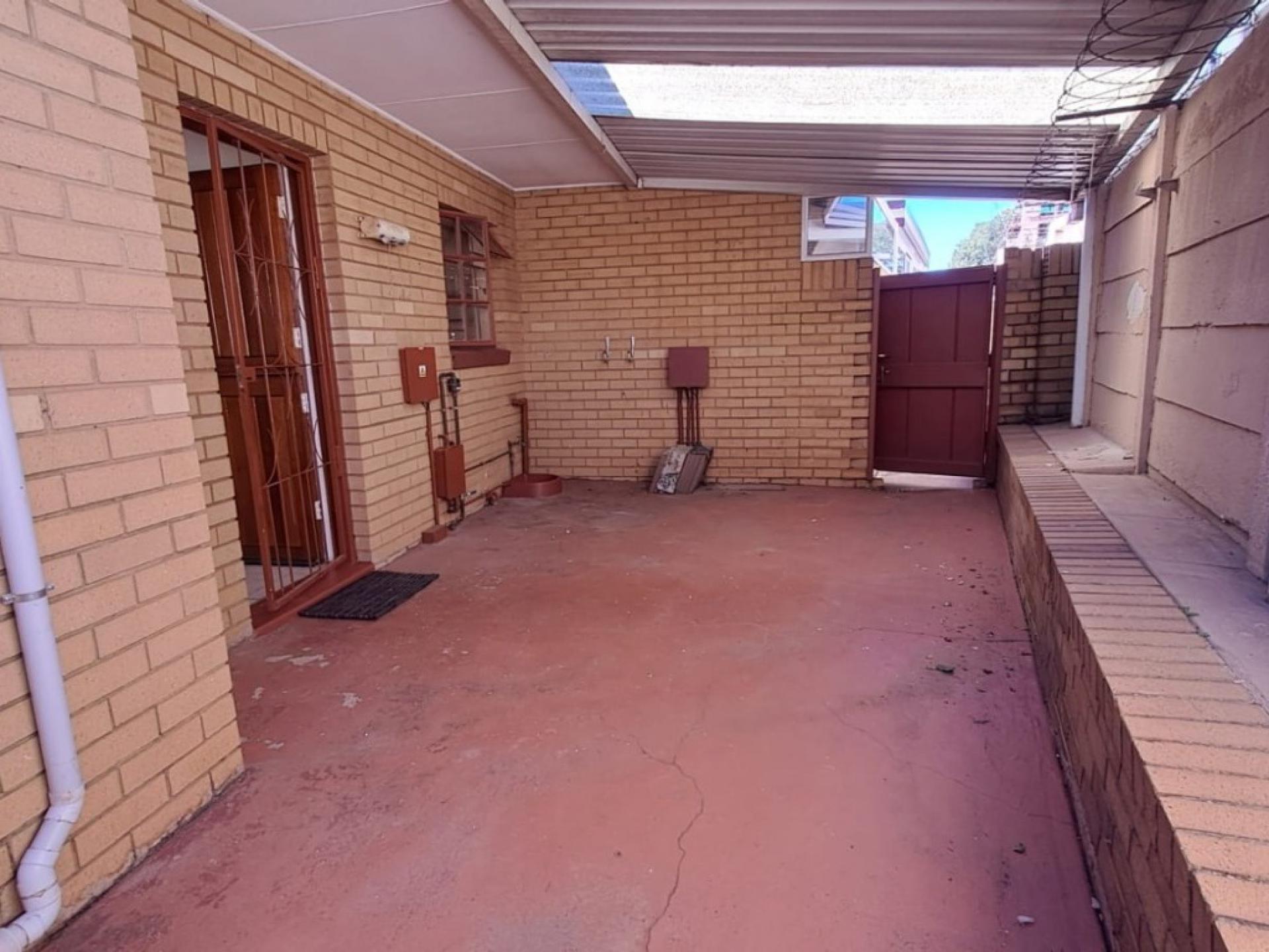  of property in Wilropark