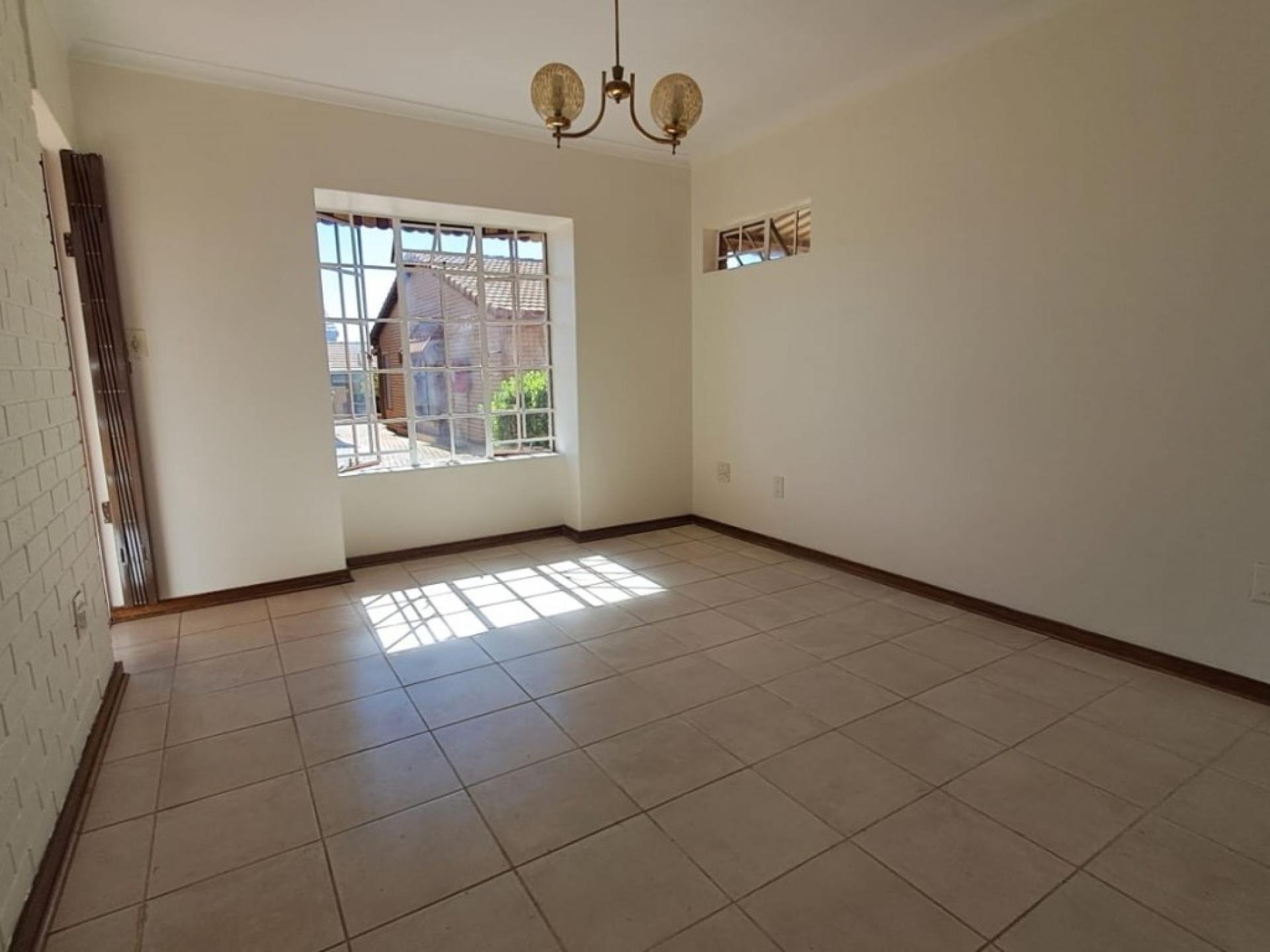  of property in Wilropark