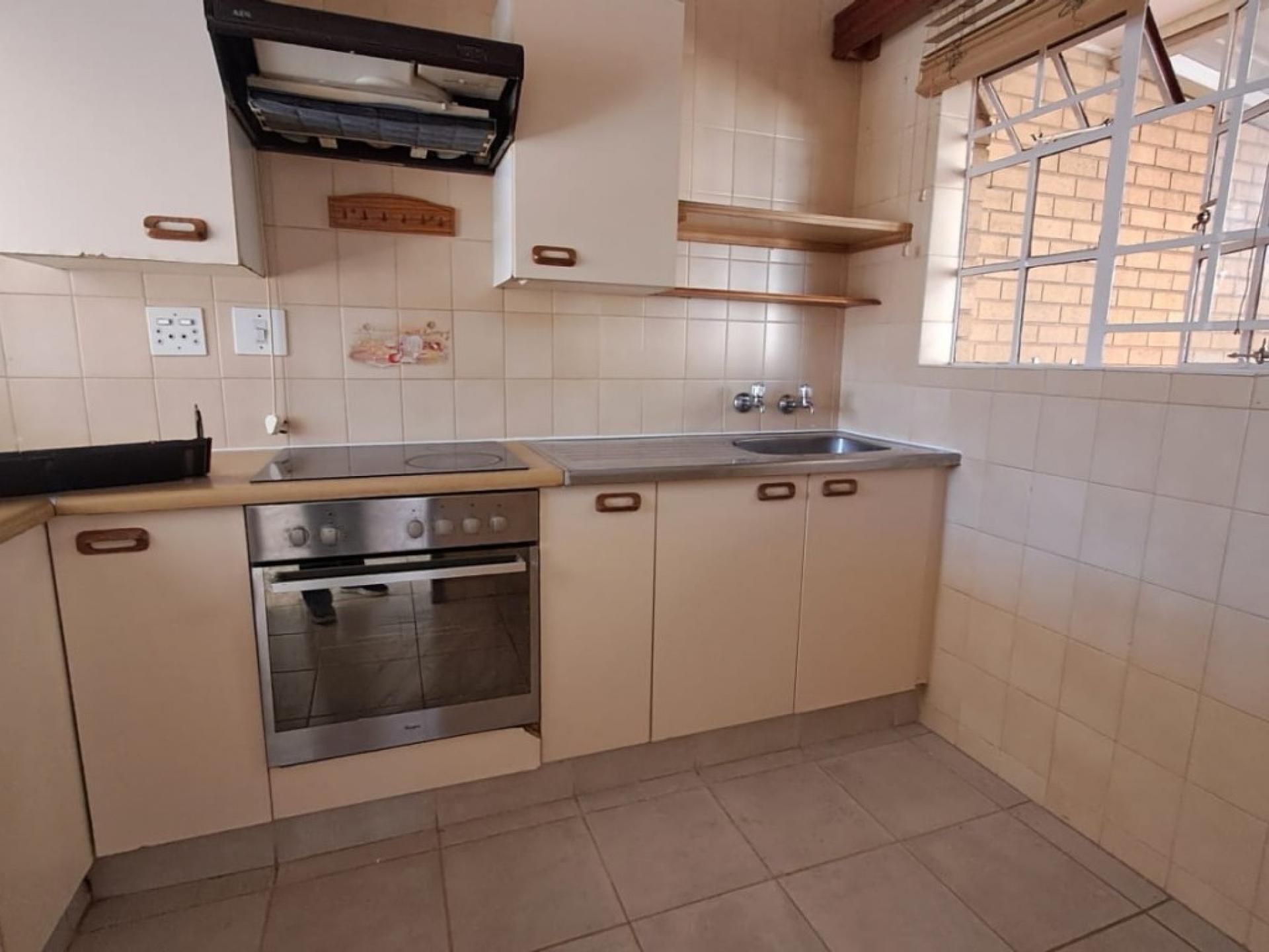  of property in Wilropark