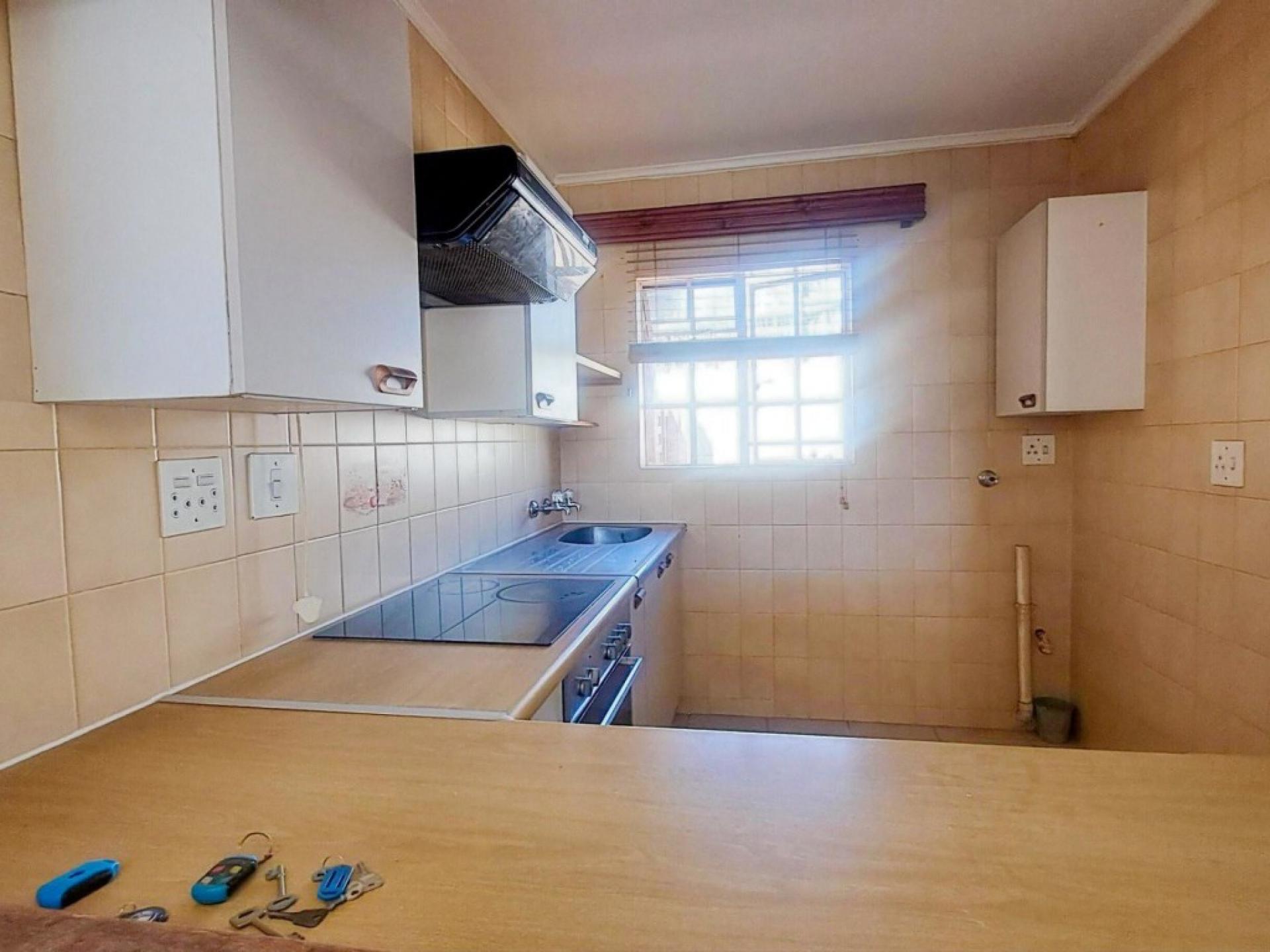  of property in Wilropark